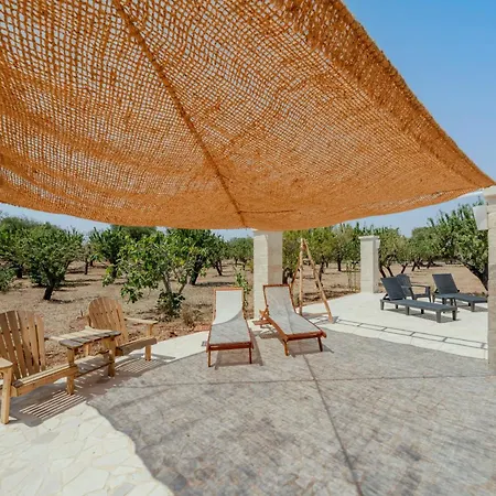 Trullo & Lamia Meraki אוסטוני