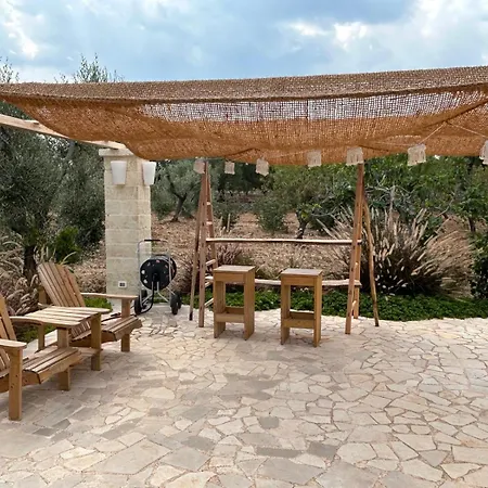 Trullo & Lamia Meraki