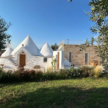 Trullo & Lamia Meraki אוסטוני