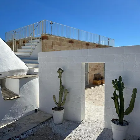 Trullo & Lamia Meraki